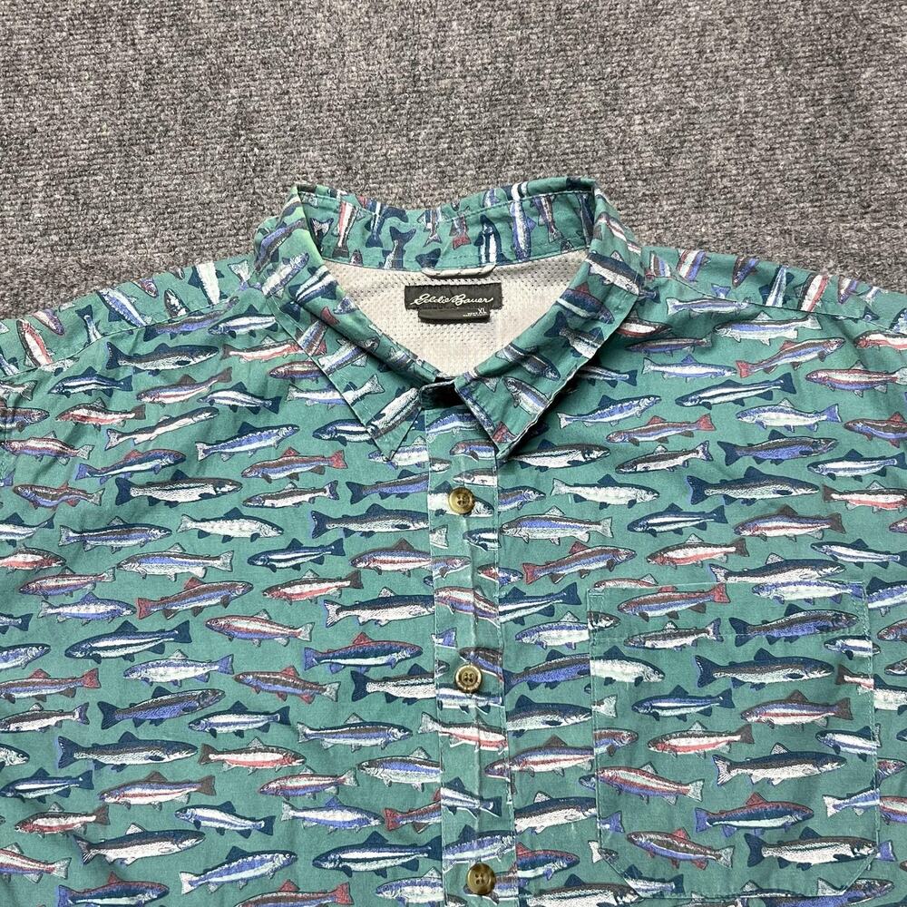 Eddie Bauer Shirt Mens XL Fish Print Short Sleeve Button Front Outdoor